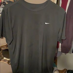 men’s nike shirt